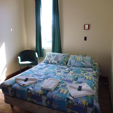 Happy Backpacker Hostel Пенгуин Екстериор снимка